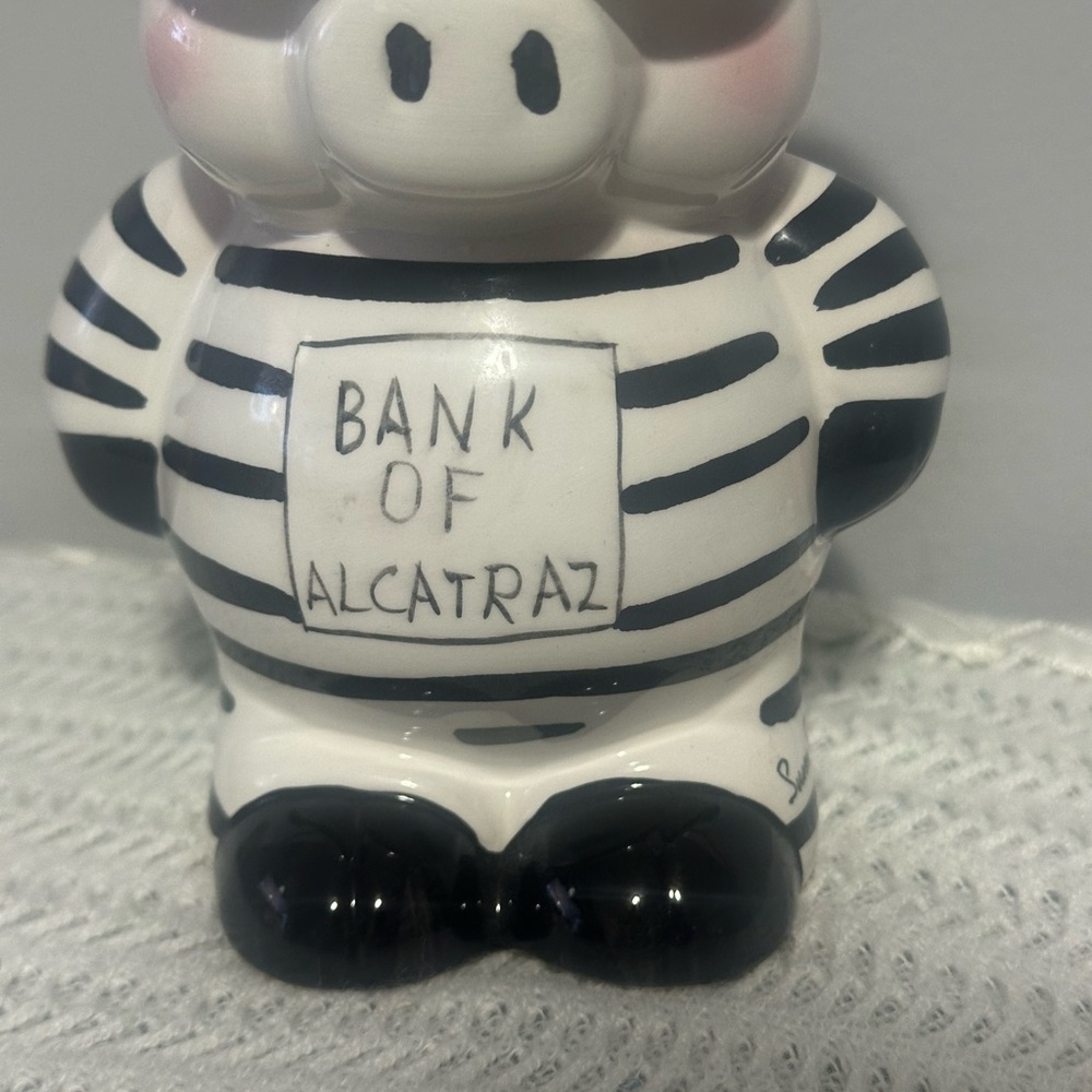 Black and White Piggy Bank - Picture 2 of 7